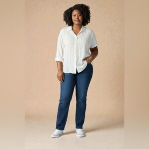 NWT Maggie Barnes White Blouse